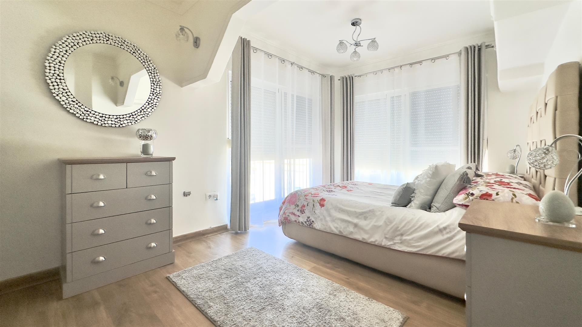 Image of Apartment - 3 Bedrooms - 1 Bathrooms for Sale in Sir William Jackson Grove-Gibraltar, Image 4